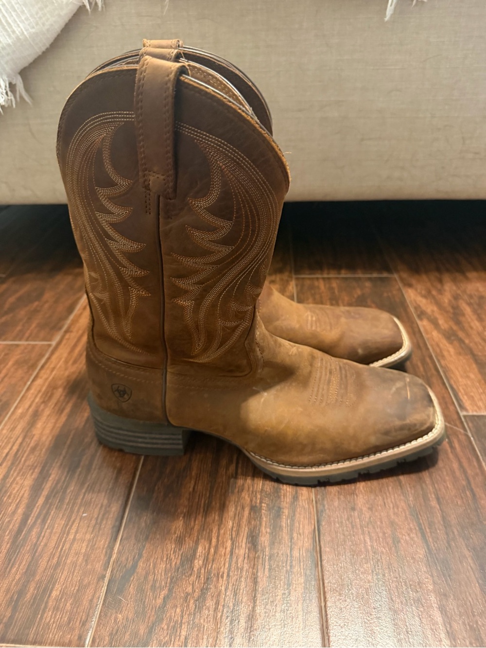 Ariat Men’s Brown Leather Square Toe Western Boots Size 10.5 D - worn once